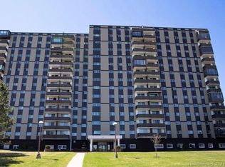 310 Woodward Ave #304, Saint John, NB E2K2L1