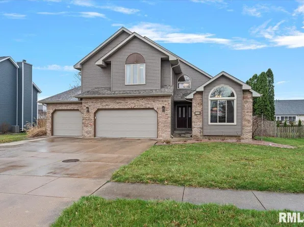 520 Cumberland Dr, Chatham, IL 62629