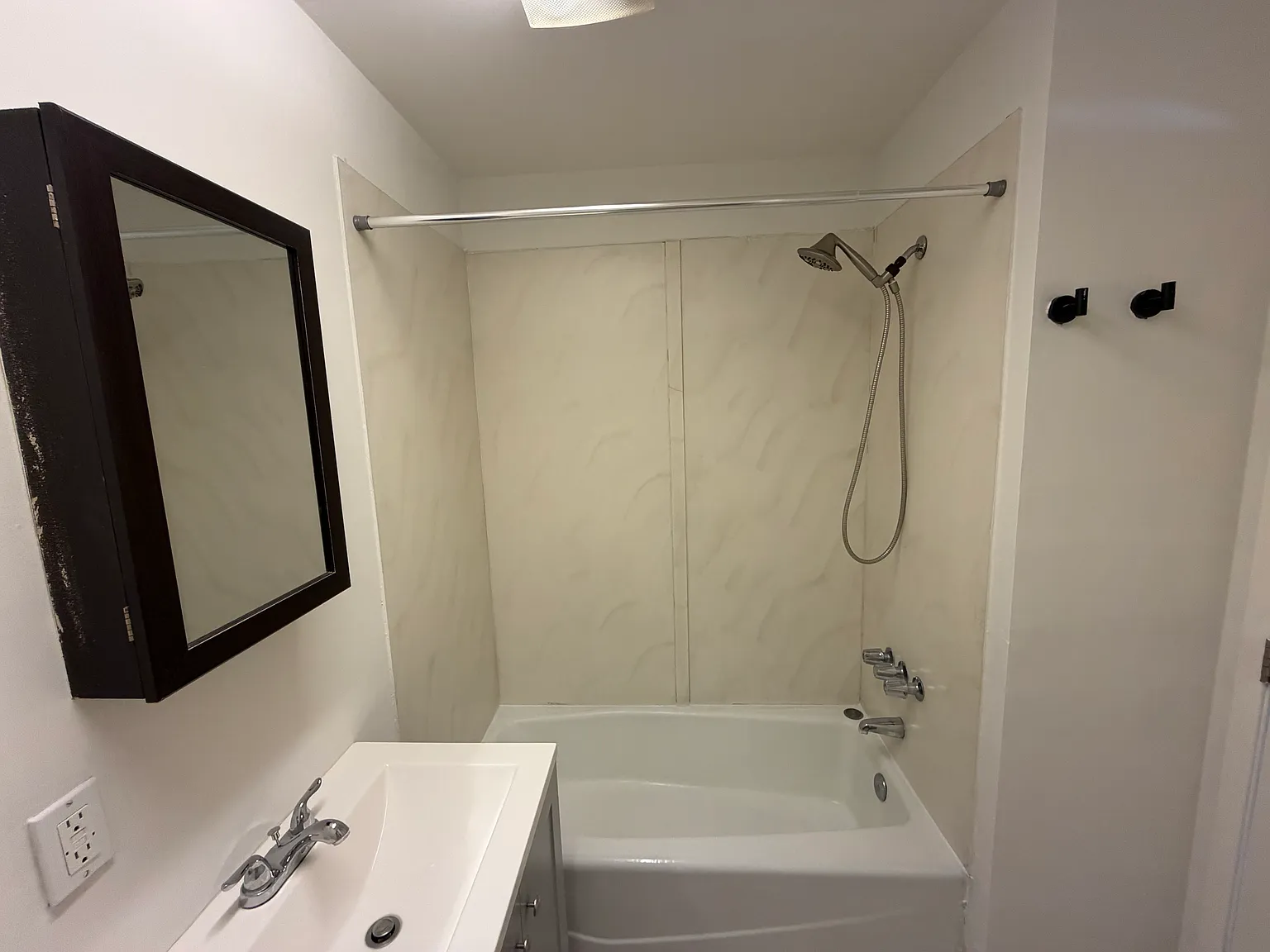 2 bed, $2,450 — Photo 4
