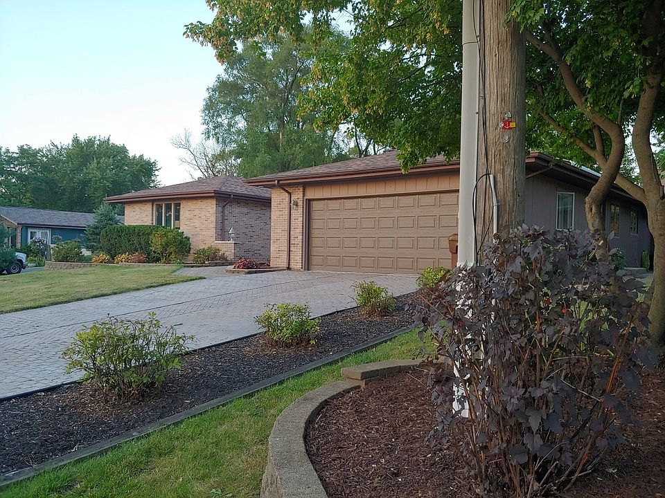 1st image of 15561 118th Ave