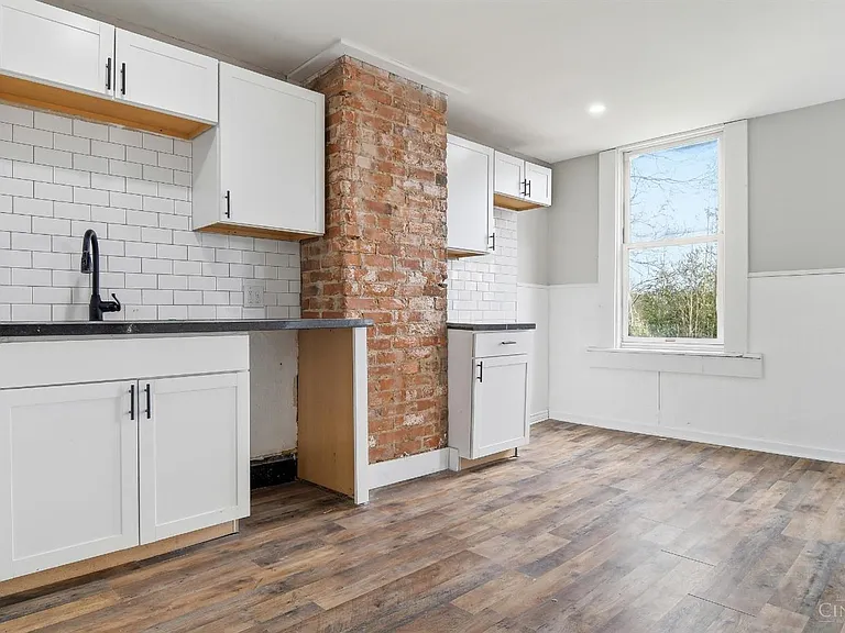 540 Grand Ave — Photo 5