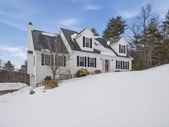 2nd image of 110 Pondview Rd