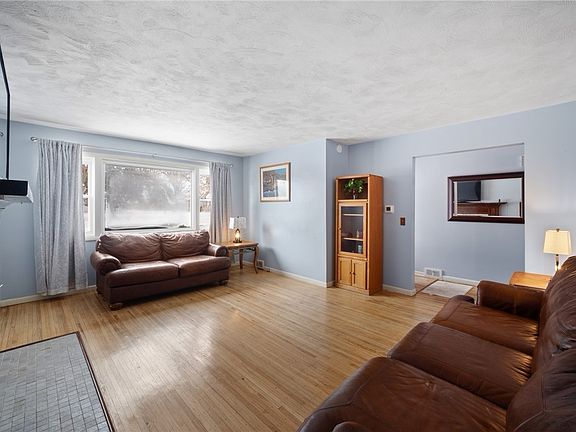 5th image of 358 Pardee Rd