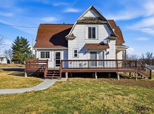 12 W Main St, Prairieburg, IA 52214