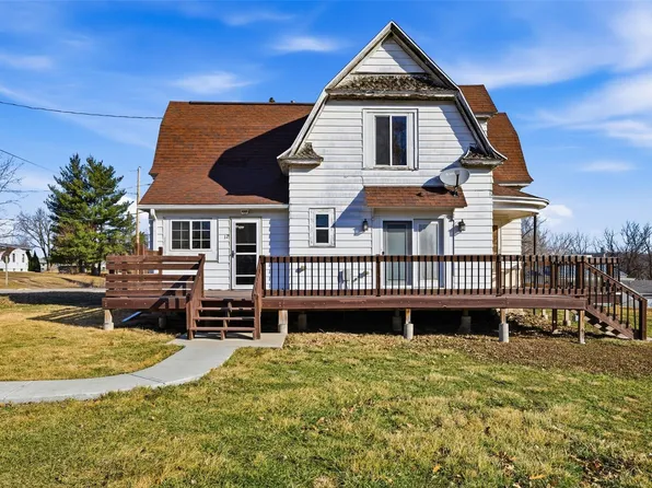 12 W Main St, Prairieburg, IA 52214