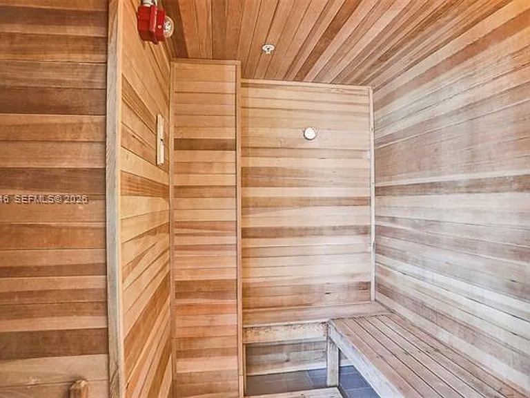 17001 Collins Ave #CU-3402 — Photo 59