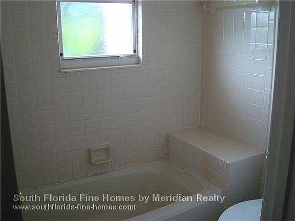 3rd image of 8924 NW 38th Dr
