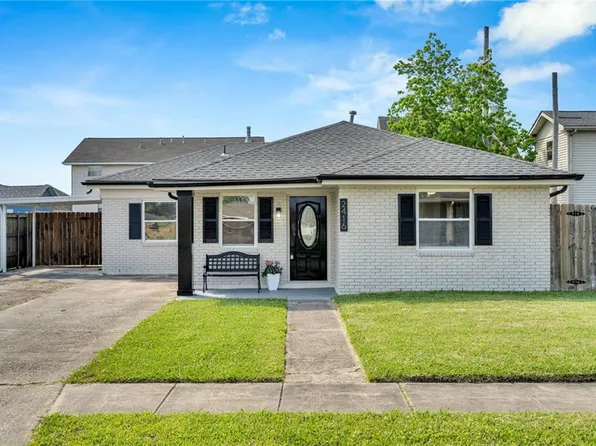 2416 Garden Dr, Meraux, LA 70075