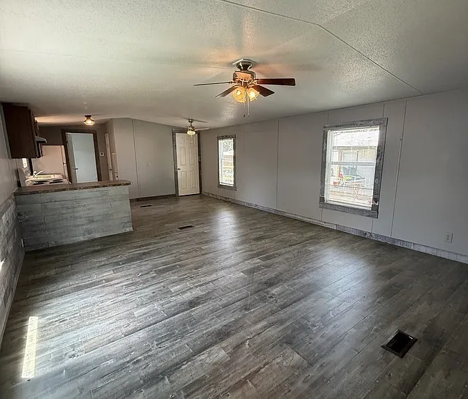 3810 S Thompson St #24 — Photo 4