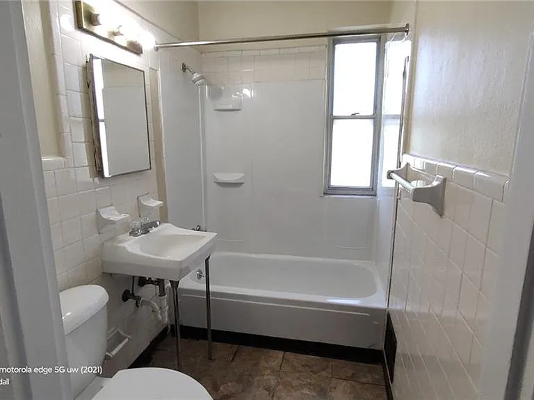 37 S Wright Ave #C — Photo 5