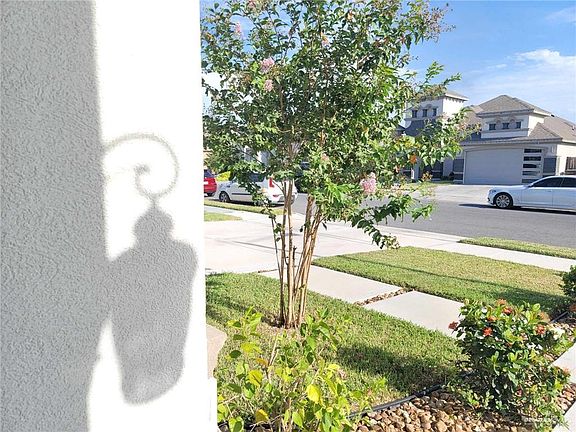 5th image of 2605 Wolverine St