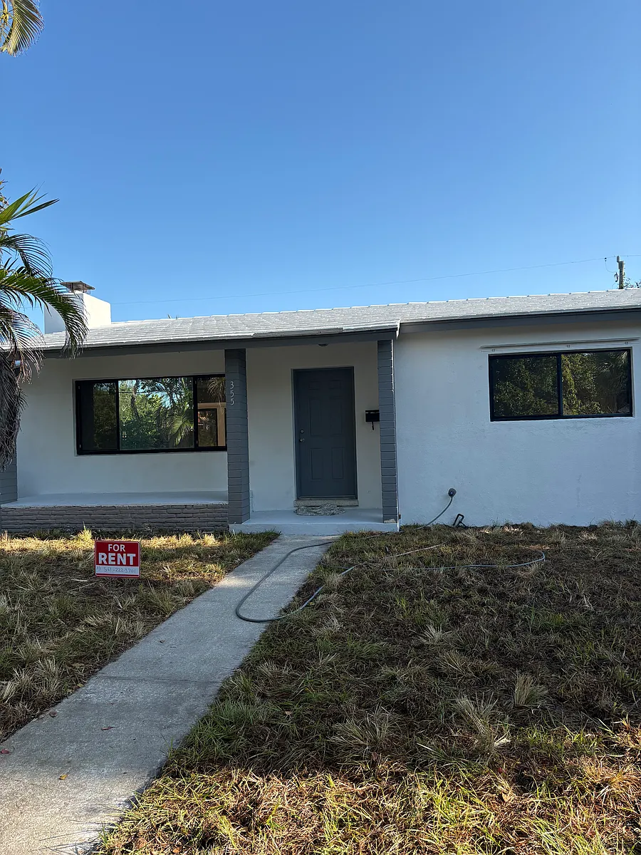Building Photo - 355 Arlington Rd