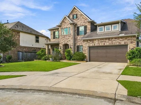 2215 Hermina Radler Dr, Richmond, TX 77469