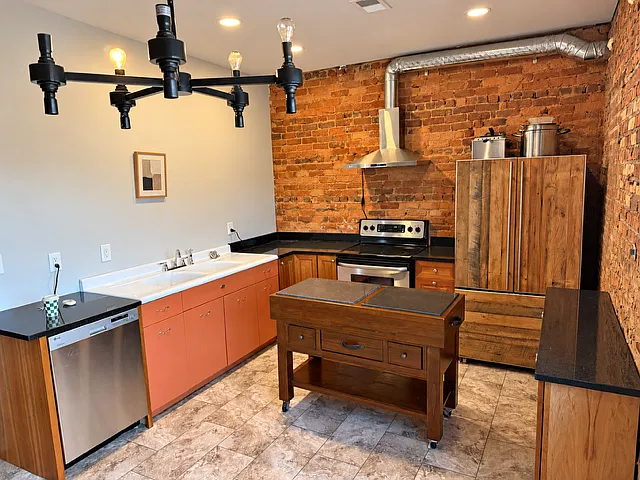 1 bed, 815 sqft, $1,500 — Photo 2