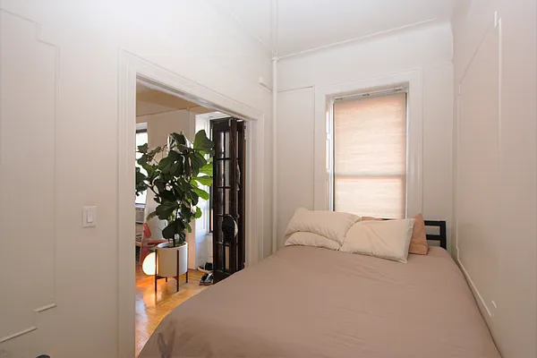 Rented by R New York | media 13