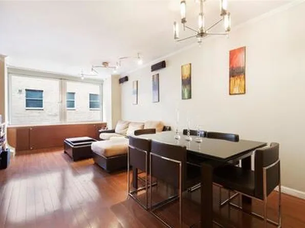 130 Water St APT 5A, New York, NY 10005