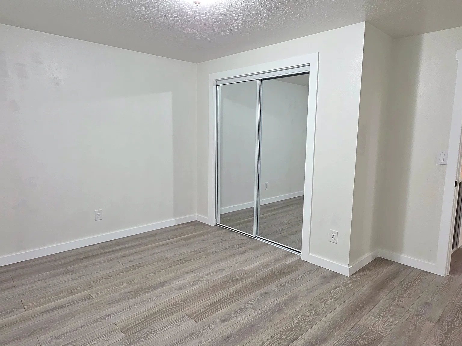 4 bed, 2084 sqft, $750 — Photo 4