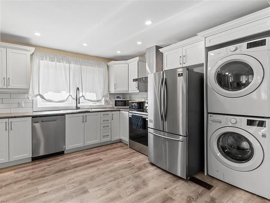 2nd image of 2665 N Prestwick Way