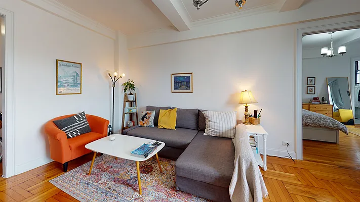 Rented by Bond New York | media 16