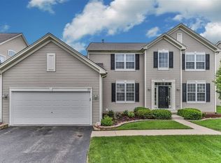 77 Durango Ct, Gilberts, IL 60136