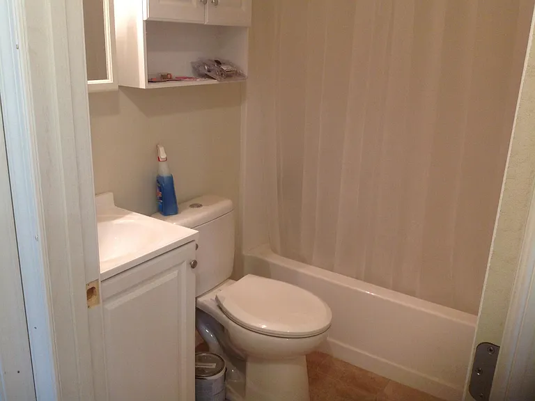 2124 Sarah Creek Ln — Photo 6