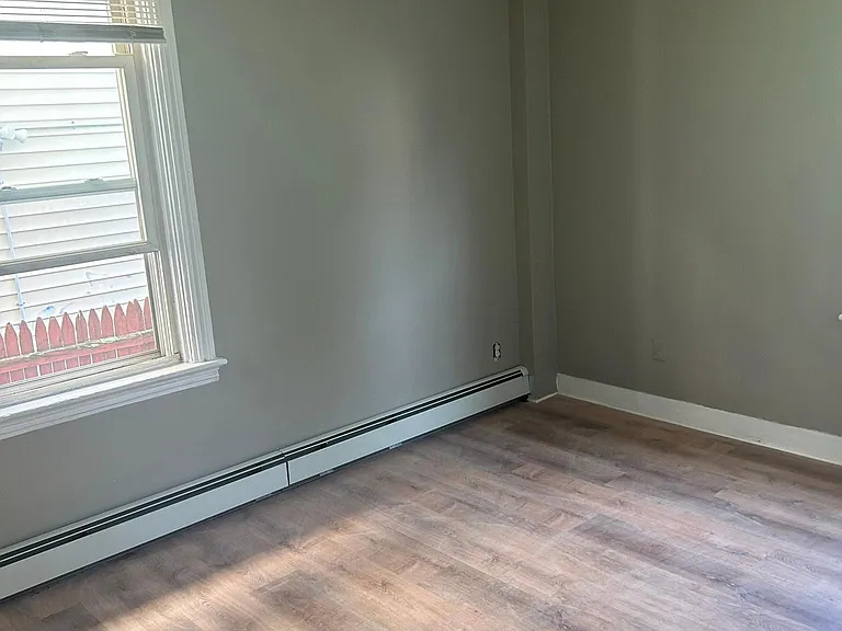 43 Bernon St #1 — Photo 5