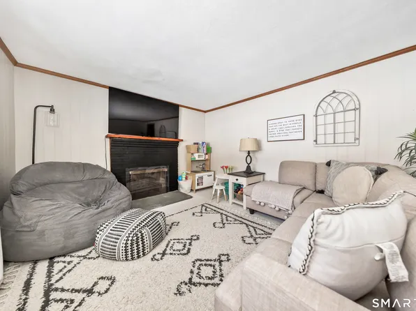 14 Wilkes Road, Danbury, CT 06811