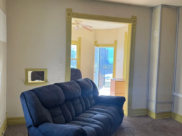 968 W View St — Photo 14