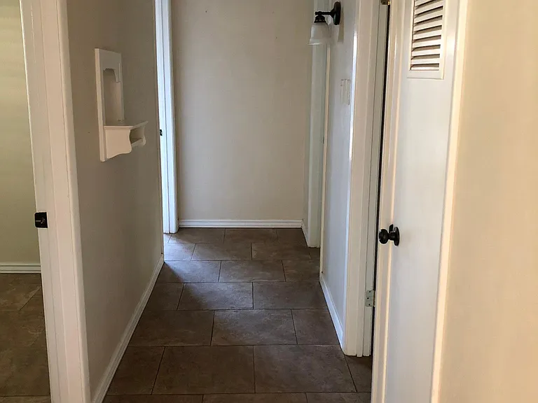 1218 Alpine St — Photo 8