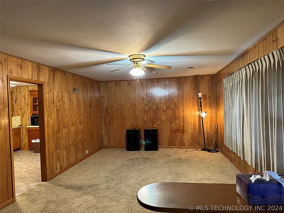 4th image of 710 W Adams Ave