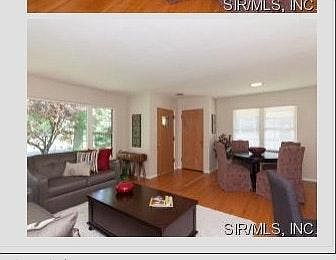 Spacious living room