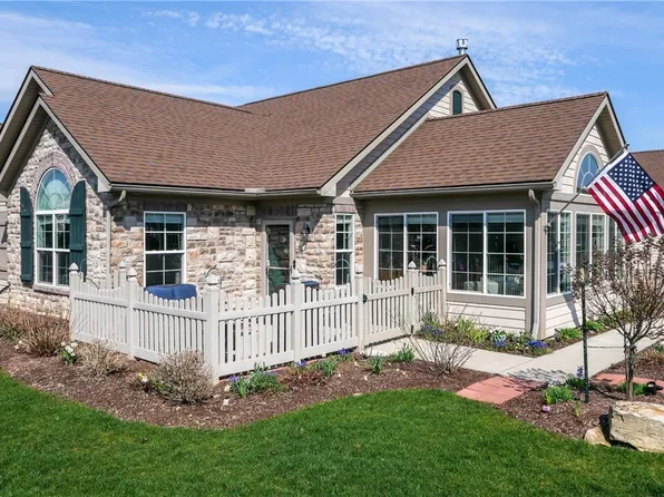 1954 Fairways Dr, Streetsboro, OH 44241