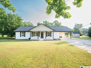 93 Hendrix St, Oneonta, AL 35121