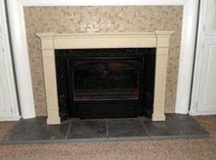 19180 Sundale Dr, South Bend, IN