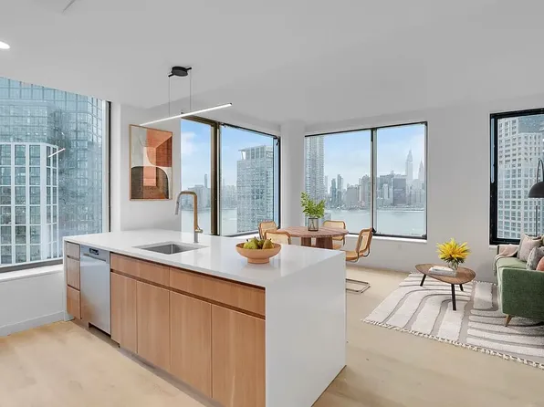 99 Commercial Street image 1 of 18