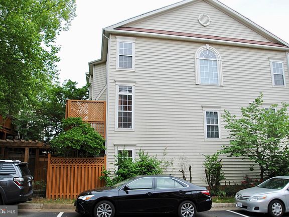 4th image of 2825 Allard Ln