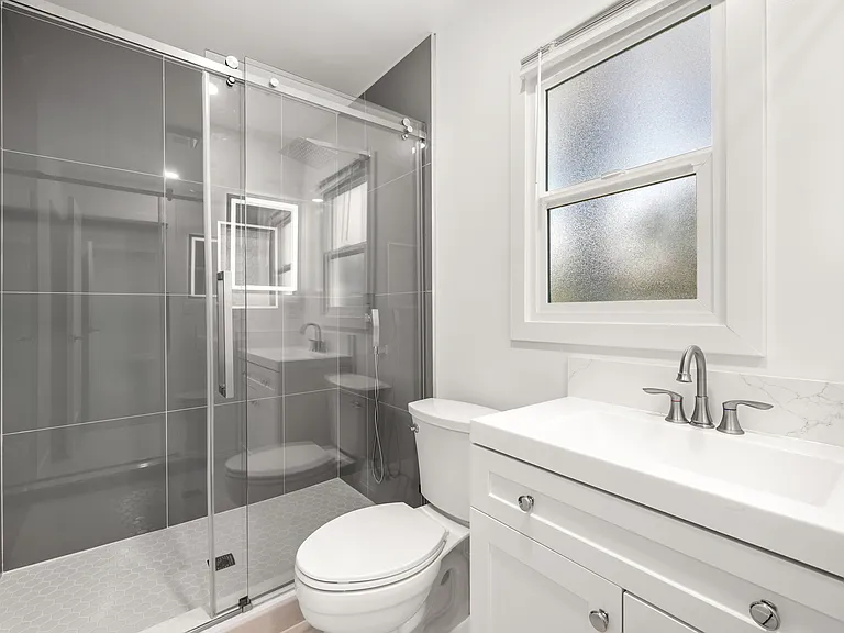 536 Concord St #542 — Photo 12
