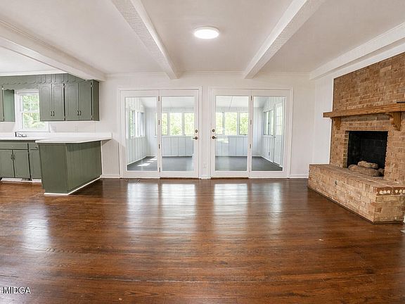 5th image of 4811 Guerry Dr