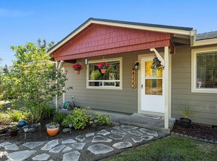 4225 Orchard Loop, Tillamook, OR 97141