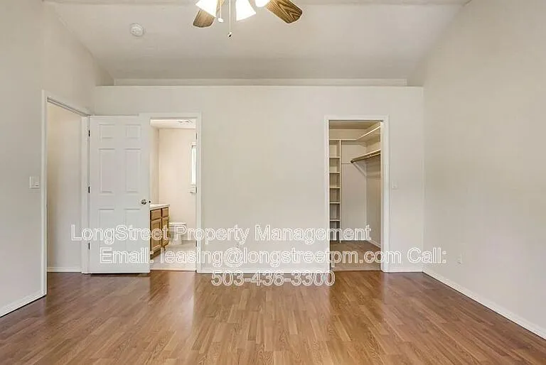 332 NE Carmen Pl — Photo 28