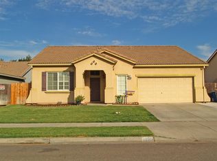 1920 Taramea Ln, Ceres, CA 95307