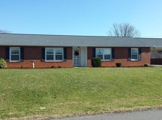 207 Old Brook Rd, Vinton, VA 24179