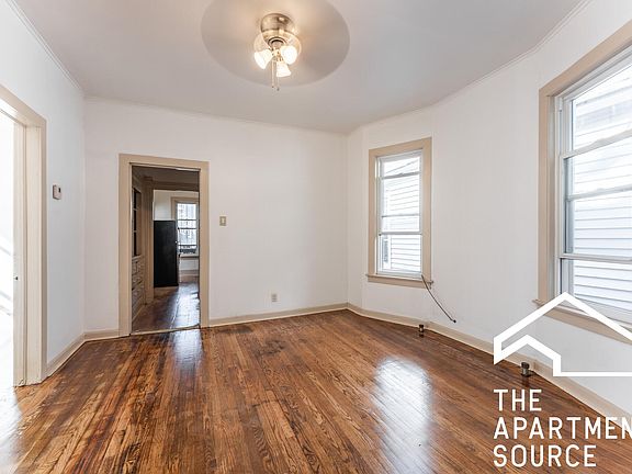 5th image of 1643 N Mozart St #2