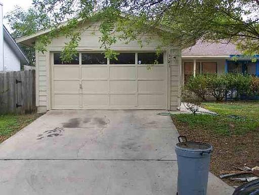 1st image of 6741 HICKORY SPRING DR