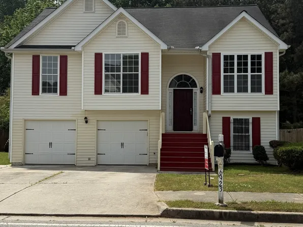 6923 Biscayne Blvd, Rex, GA 30273