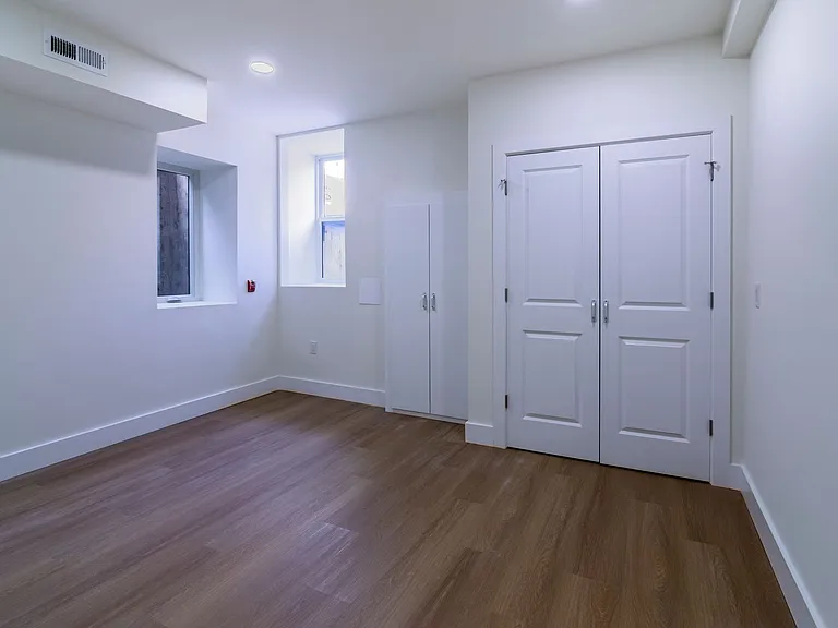 3956 Parrish St — Photo 24