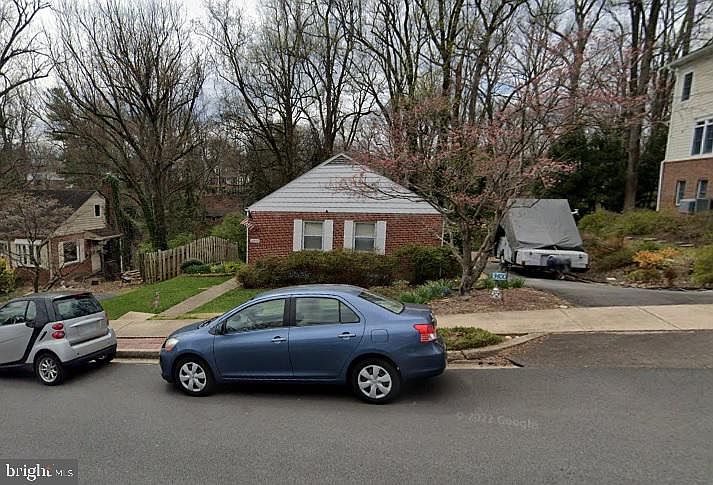 2nd image of 3400 N Dickerson St