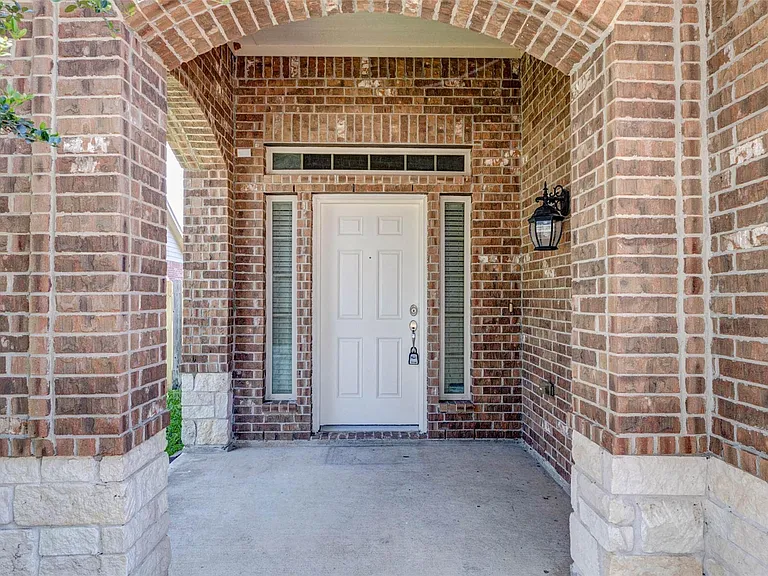 6107 Nicholas Ln — Photo 4
