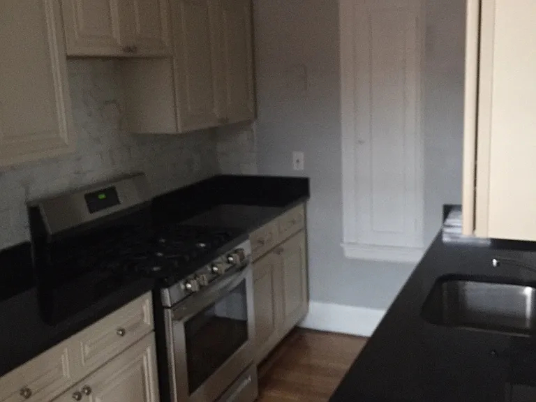 157 Lafayette St — Photo 8