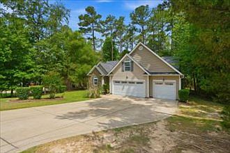 3rd image of 104 Cedar Ln